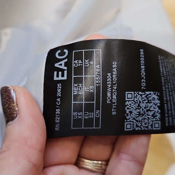 Size XS Guess winter pea coat with detachable faux fur collar worn 2-3 times - Picture 13 of 17